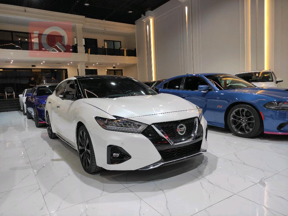 Nissan Maxima